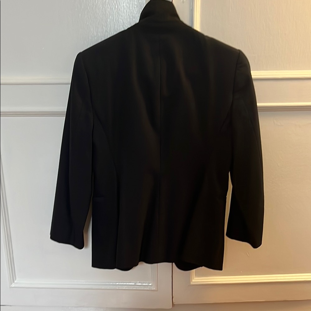 Aritzia Babaton Black Blazer 3/4 sleeves - Picture 5 of 9